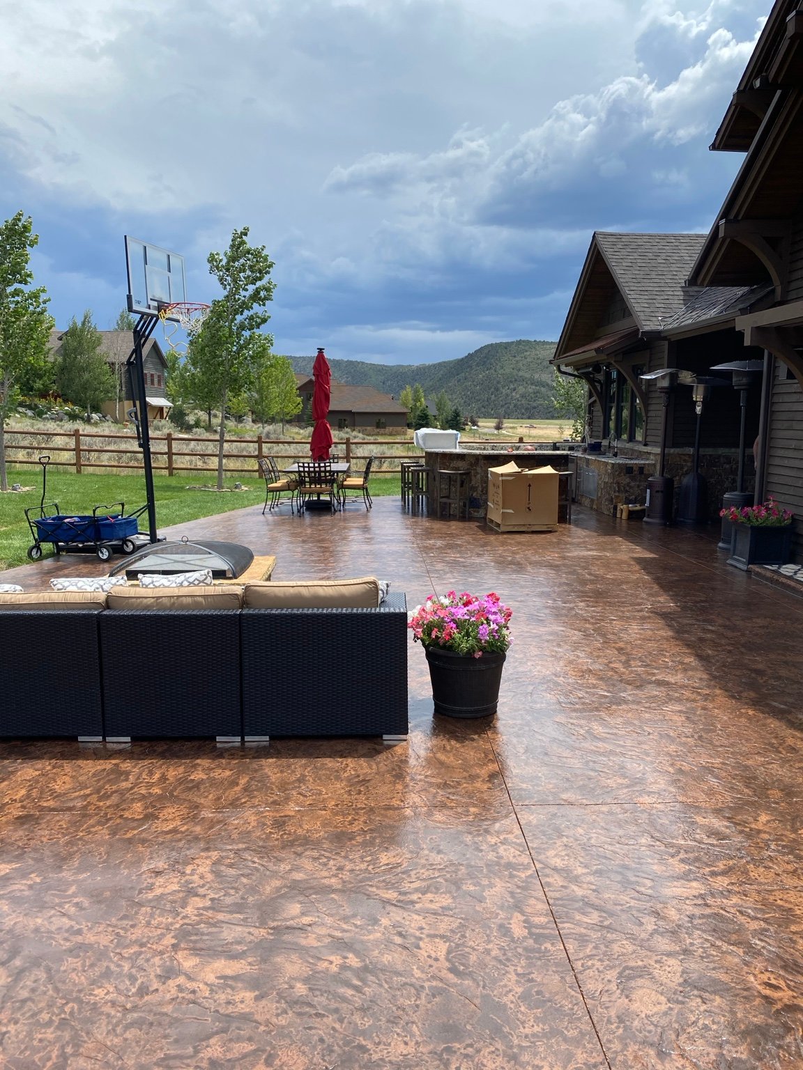 Sealed decorative patio